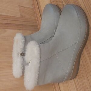 Dansko Mitzy Light Gray Fur-Lined Winter Boots NWOT